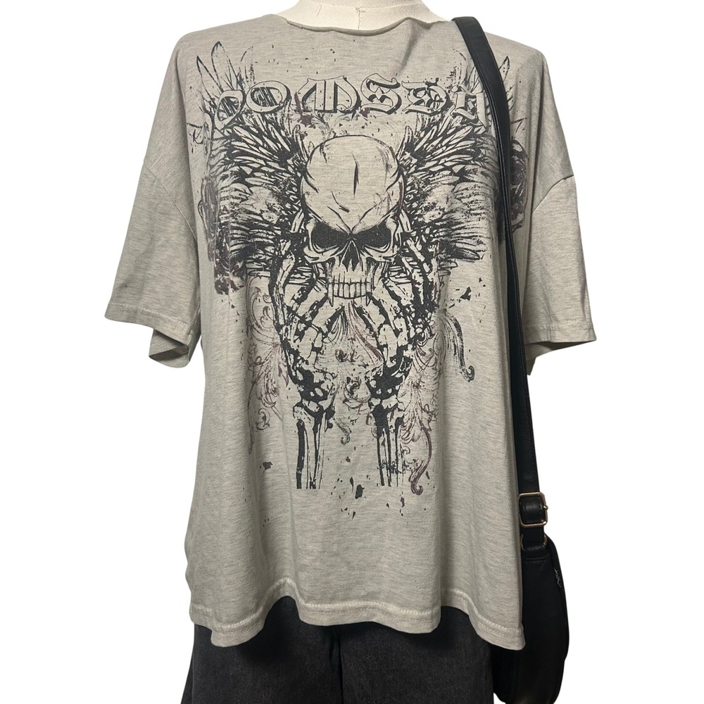affliction‎ style skull/wings graphic tee